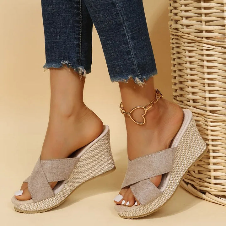 YANINA – Sandalen met Sleehak