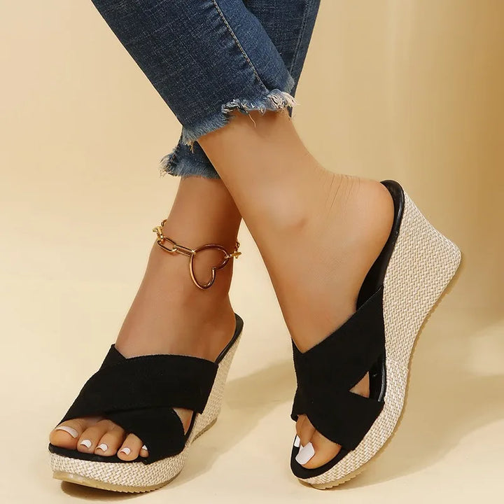 YANINA – Sandalen met Sleehak